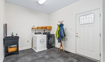 5715 DOUBS Rd, Adamstown, MD 21710