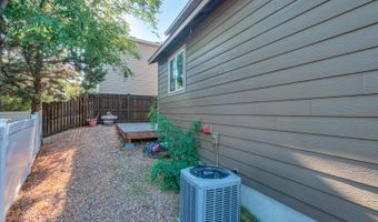 2224 NE Indigo Ln, Bend, OR 97701