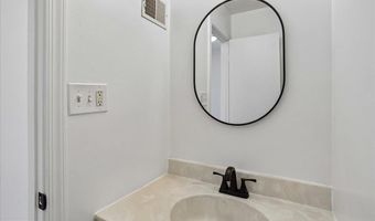 5222 POOKS HILL Rd #E-31, Bethesda, MD 20814