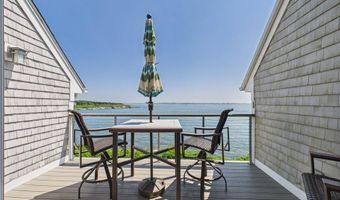 4 Clarkes Village Ln, Jamestown, RI 02835