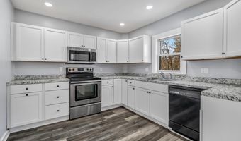 327 Essex St, Bangor, ME 04401