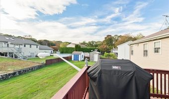 80 TOMAHAWK Trl, Cranston, RI 02921