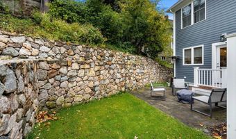 18 Breck Ave 18, Boston, MA 02135