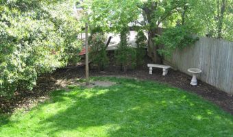 21 E OAK St E, Alexandria, VA 22301