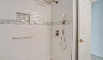 3761 Woodshadow Ln, Addison, TX 75001