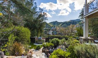 2305 Sugarloaf Dr, Agoura Hills, CA 91301
