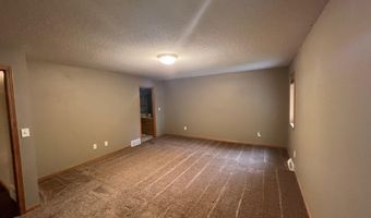 2231 SE Crystal Ave, Aberdeen, SD 57401