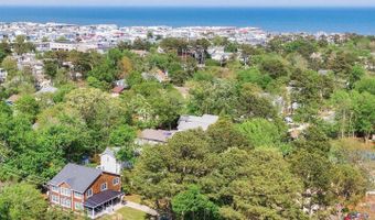 327 OAKWOOD St, Bethany Beach, DE 19930