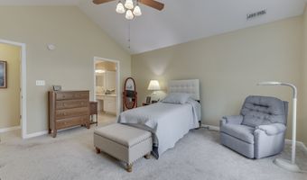 7304 Lake Lakota Pl 44, Indianapolis, IN 46217