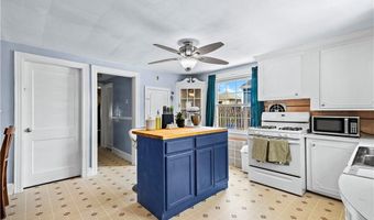 127 Gladstone St, Cranston, RI 02920
