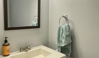 12 Pine Hill Dr, Bath, ME 04530