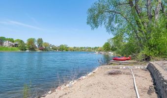15825 Garden View Dr, Apple Valley, MN 55124