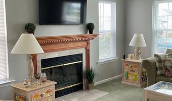 32 Toppinglift Dr, Bayville, NJ 08721