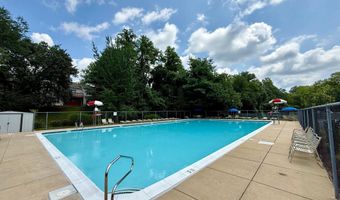11230 WESTPORT Dr, Bowie, MD 20720
