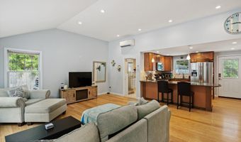 104 Sloop Creek Rd, Bayville, NJ 08721