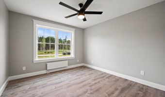 633 Streamside Ave, Hermon, ME 04401