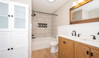 110 N Claybon Dr, Advance, NC 27006