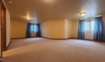 518 Medora Ave, Bismarck, ND 58503
