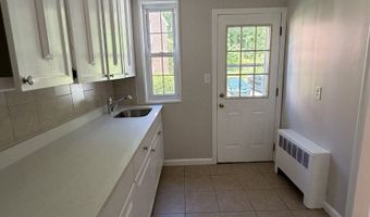 193 Virginia Ave A, Bridgeport, CT 06610