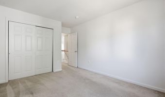 25 Brittany Ct, Atlantic Highlands, NJ 07716