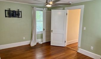 272 Center St, Bangor, ME 04401