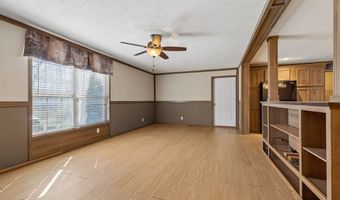 89 Poplar Dr, Beech Grove, TN 37018