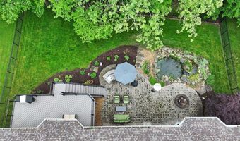 500 Terrington Dr, Ballwin, MO 63021