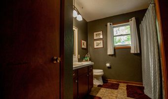615 W State St, Algona, IA 50511