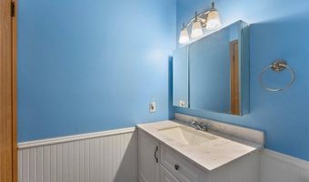 1707 W Hampton Dr, Austintown, OH 44515