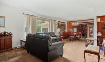 136 N Chillicothe Rd, Aurora, OH 44202