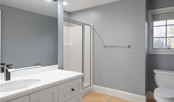 38 Miss Fry Dr, East Greenwich, RI 02818