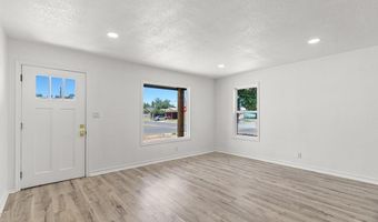 810 NE 6th St, Andrews, TX 79714