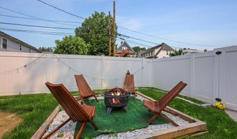 604 Wood Ave, Bridgeport, CT 06604