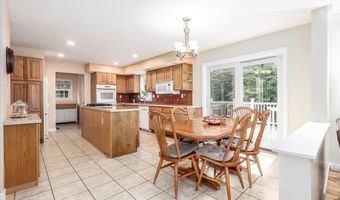 32 Country Way, Bethel, CT 06801