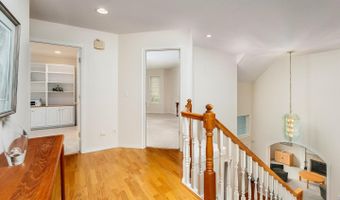 500 NW PACIFIC GROVE Dr, Beaverton, OR 97006