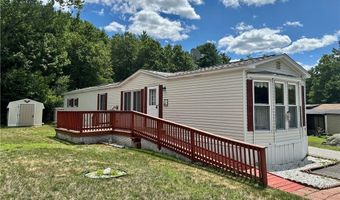 35 Sherwood Valley Ln, Coventry, RI 02816