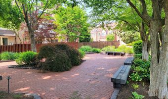 5190 BEDLINGTON Ter, Alexandria, VA 22304