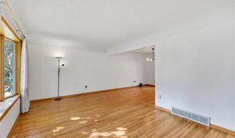 1139 5th Ave, Anoka, MN 55303