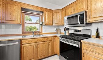 807 11th Ave NW, Austin, MN 55912