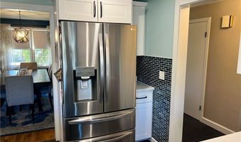 45 Rosemary St, Cranston, RI 02920