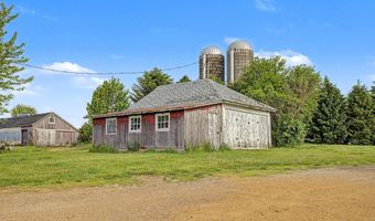 2928 E Stagecoach Trl, Apple River, IL 61001