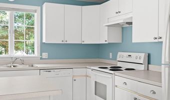 46 North Rd, Jamestown, RI 02835