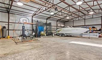 780 Rickets Ln, Ardmore, OK 73401