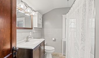 18 Fairfield Ave, Albany, NY 12205