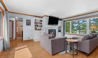 2323 PALISADES Dr, Appleton, WI 54915