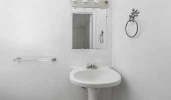 98 Mount Hope Dr, Albany, NY 12202