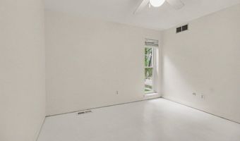 541 Long Shore Dr, Ann Arbor, MI 48105