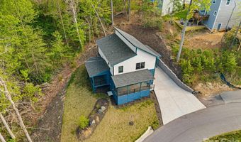 18 Winterhawk Dr, Arden, NC 28704