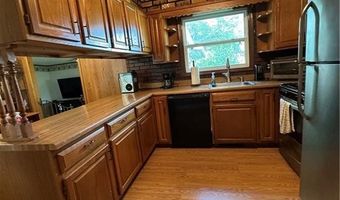 209 S 4th St, Arma, KS 66712