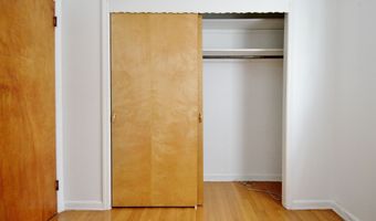 19 W 32ND St 1, Bayonne, NJ 07002